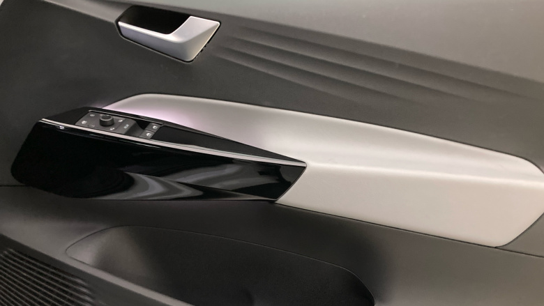 Volkswagen ID.3 150kW Tour Pro S 77kWh 5dr Auto Electric Hatchback